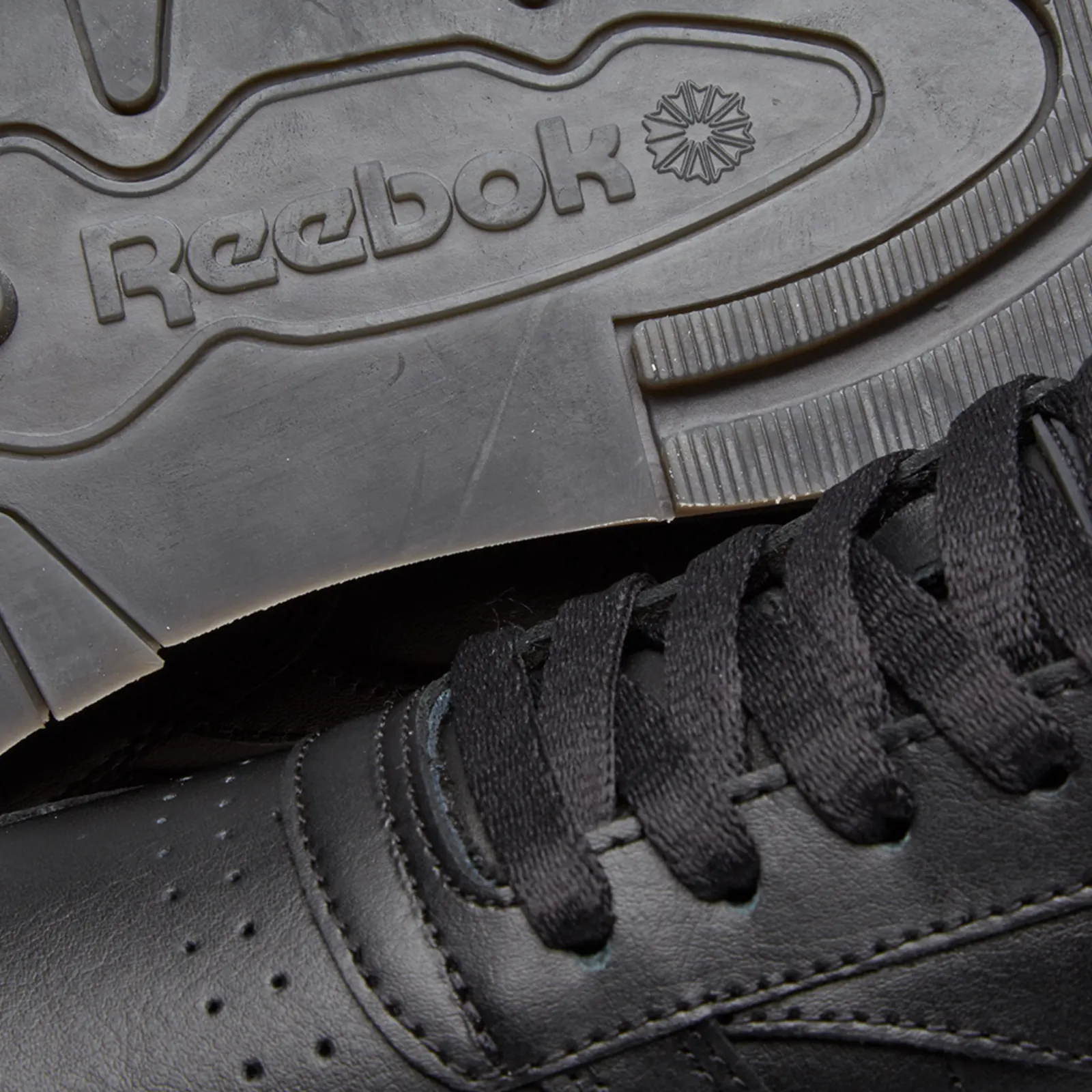 Reebok Classic Leather Solids