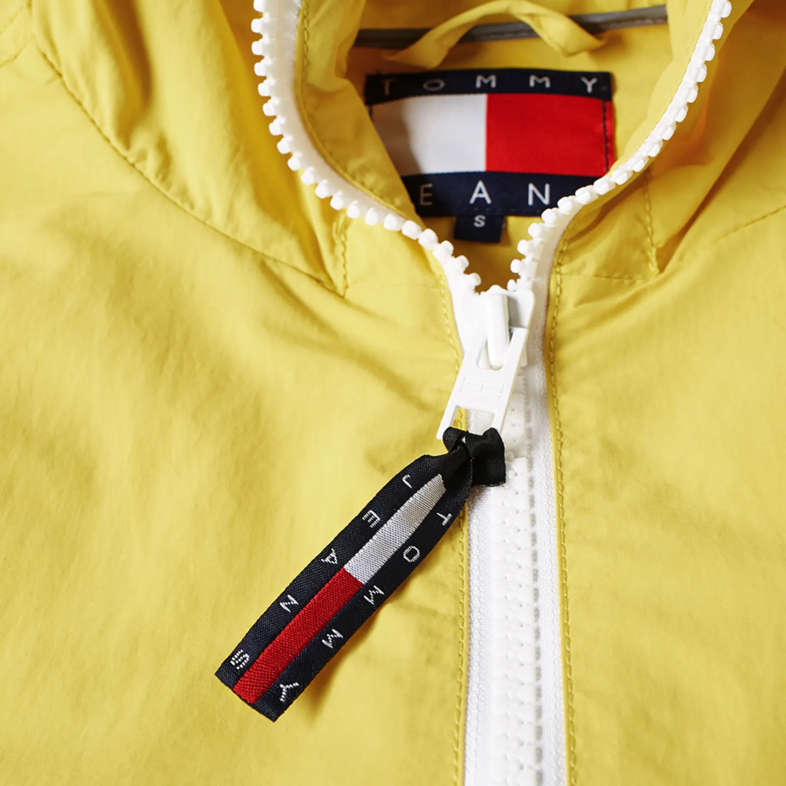 Tommy Jeans Packable Popover Jacket