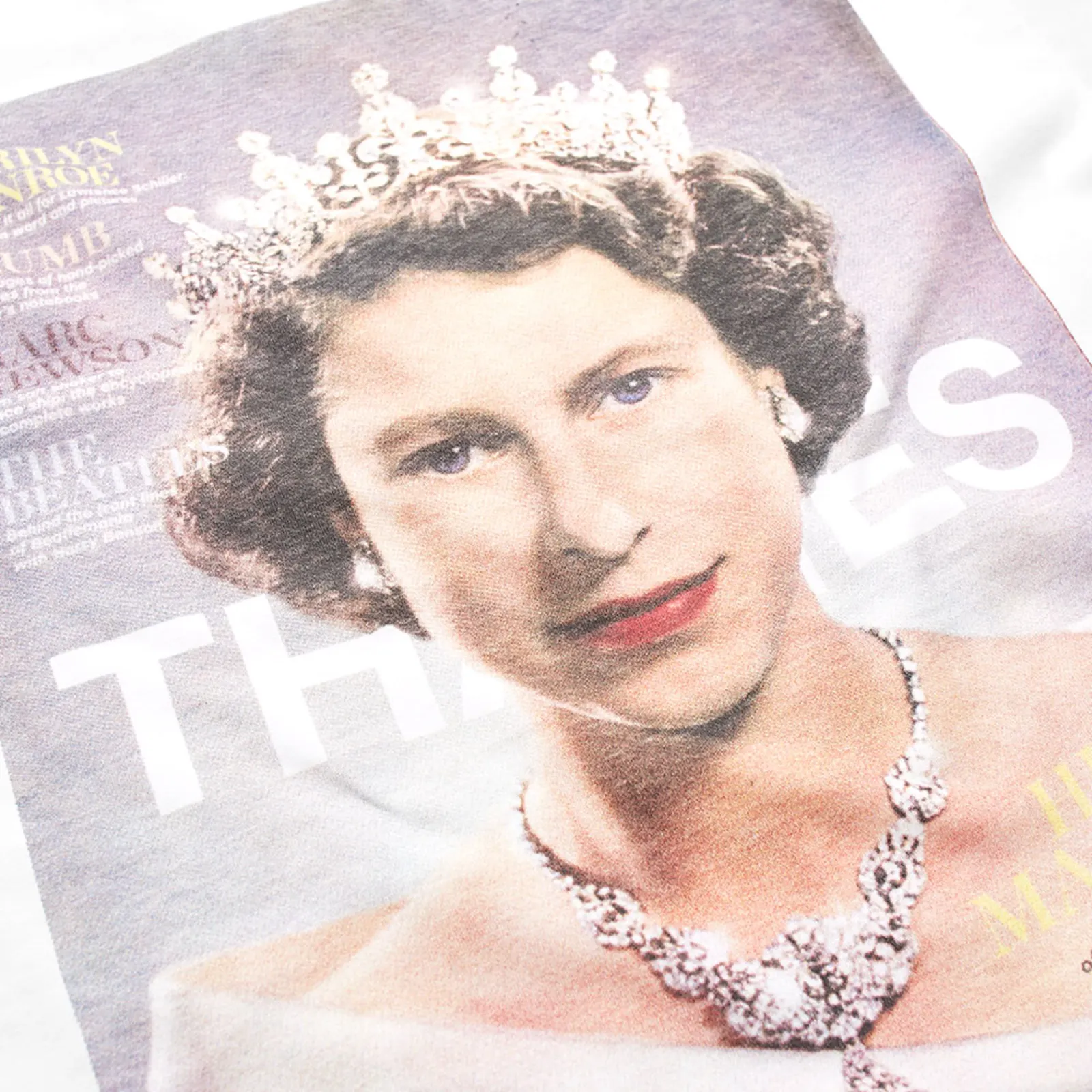 Thames Queen Tee