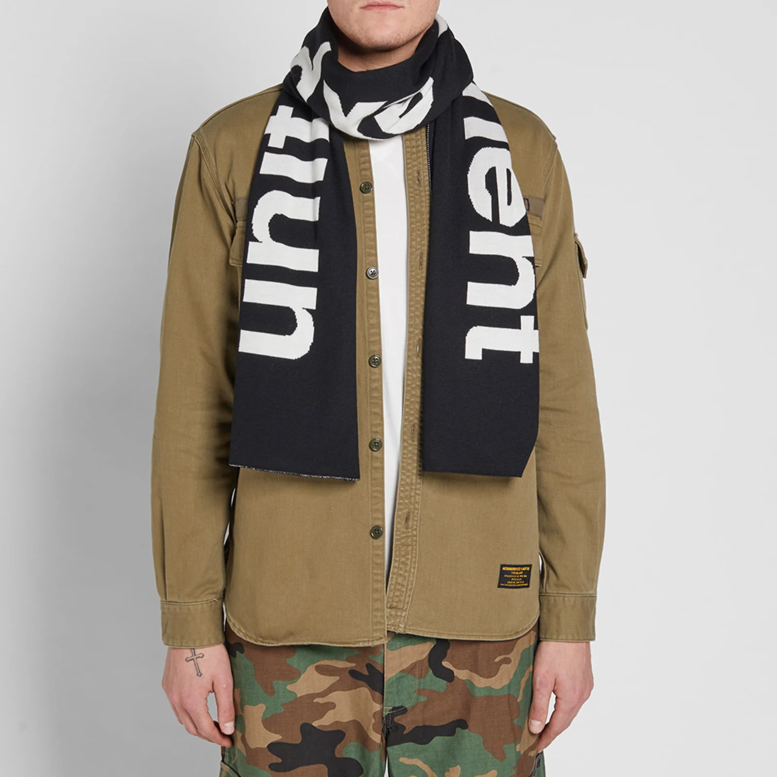 Uniform Experiment Authentic Logo Scarf 5 Uniform Experiment Authentic Logo Scarf