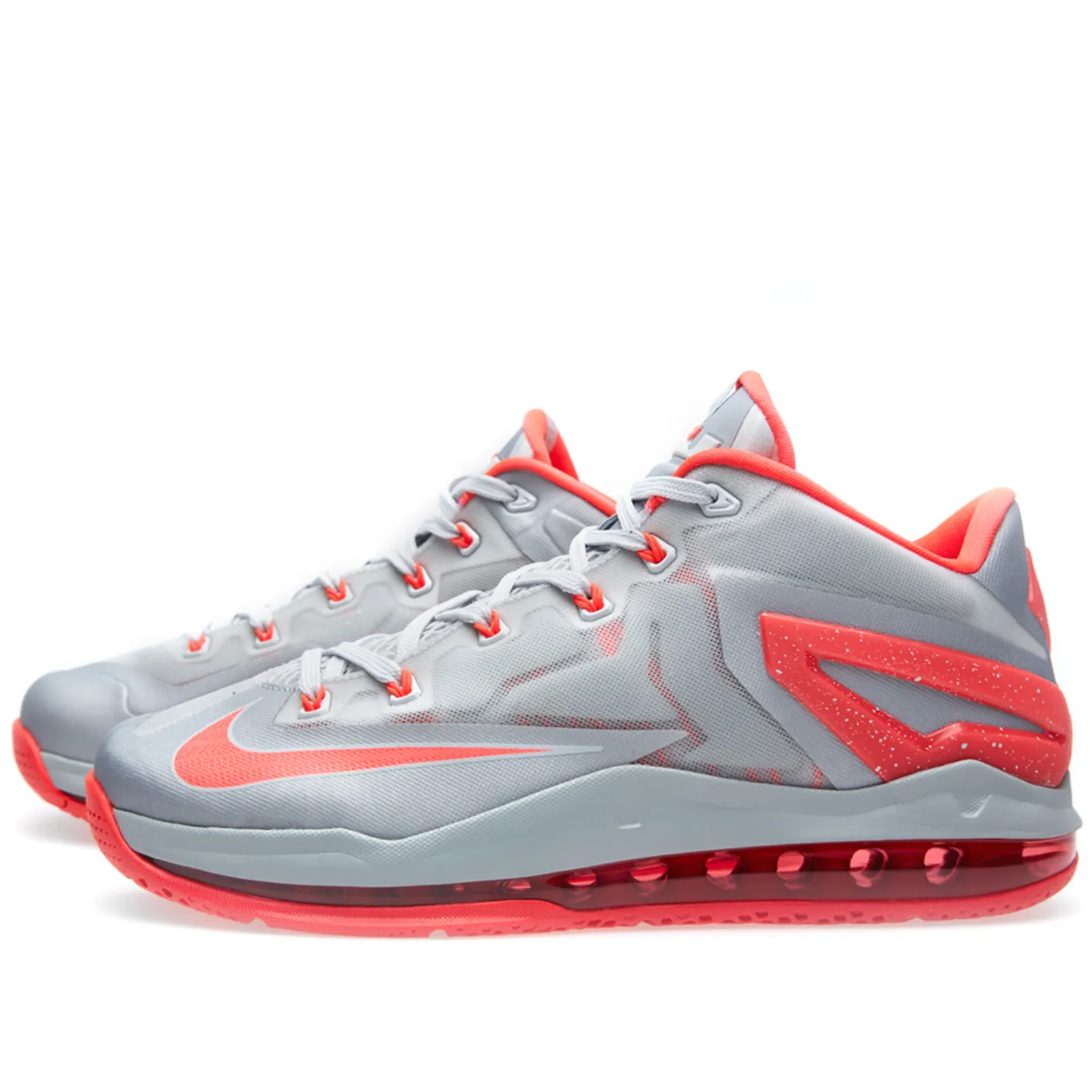 Nike Max LeBron XI Low 'Laser Crimson'