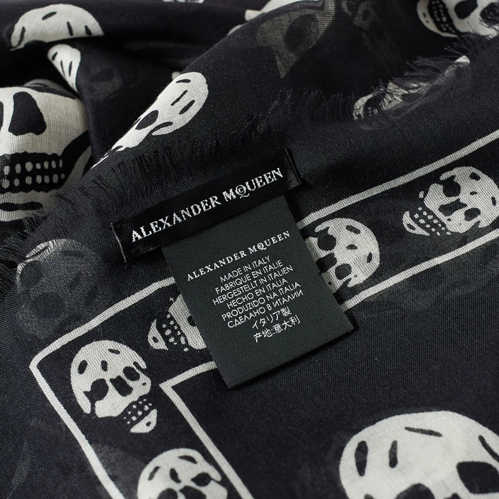 Alexander McQueen Classic Skull Pashmina
